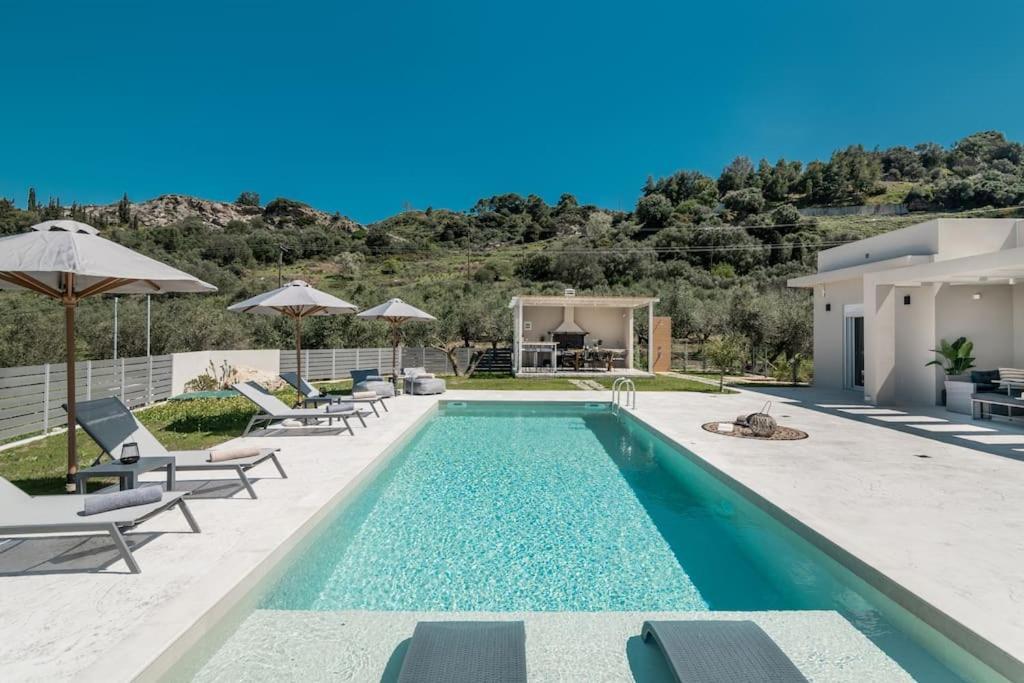 Melissia Luxury Villa Kalamákion Esterno foto