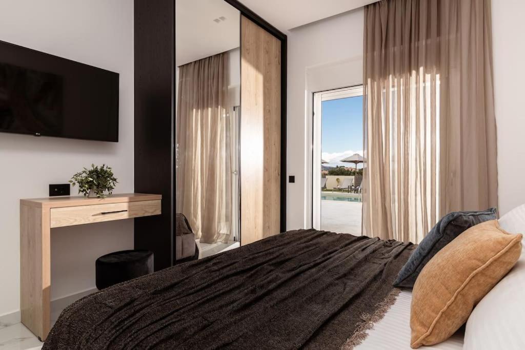 Melissia Luxury Villa Kalamákion Esterno foto